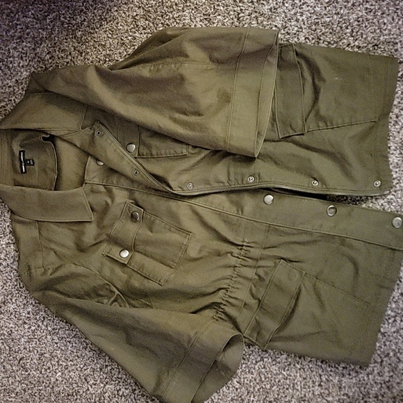 Glamour Jacket - Picture 1 of 3